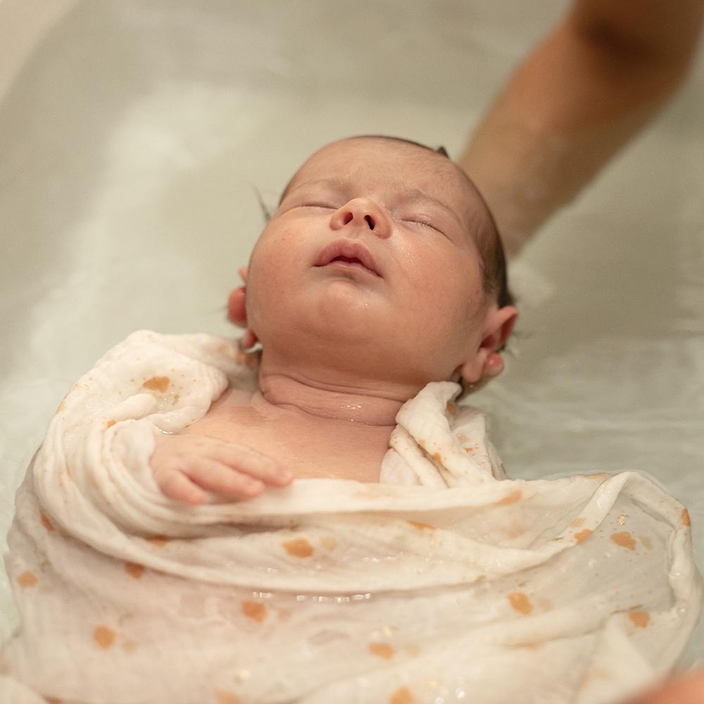PHOTOGRAPHE ANGOULÊME CHARENTE CHAMPNIERS  GROSSESSE BAIN THALASSO BÉBÉ