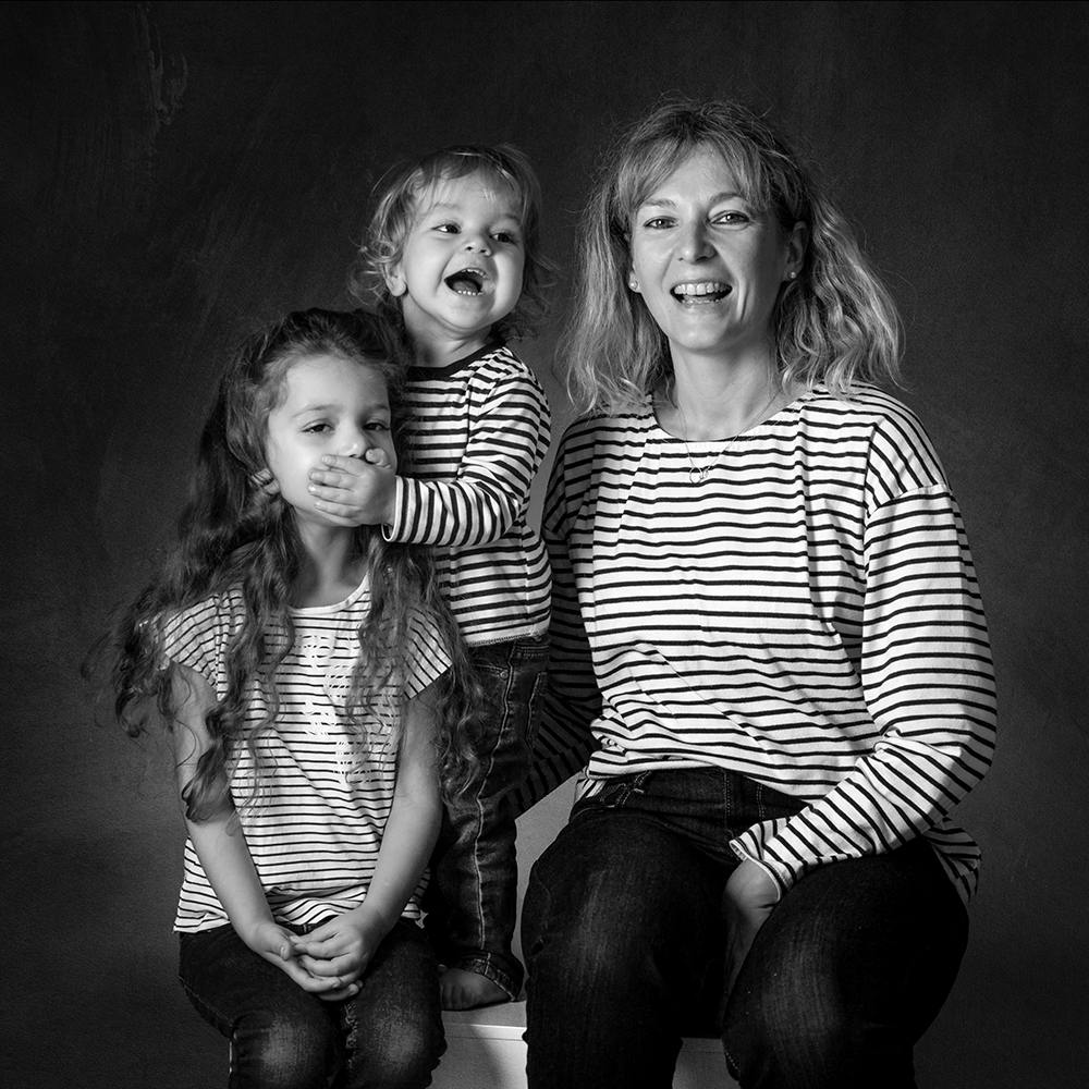 PHOTOGRAPHE  EMOTION  ANGOULÊME CHARENTE CHAMPNIERS PORTRAIT ENFANT FAMILLE