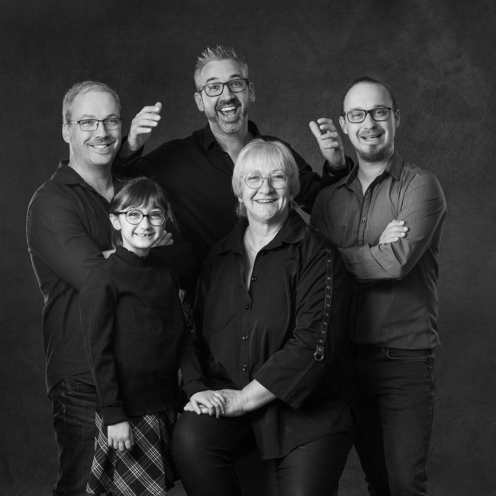 PHOTOGRAPHE  EMOTION  ANGOULÊME CHARENTE CHAMPNIERS PORTRAIT ENFANT FAMILLE