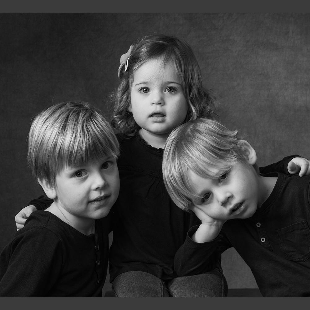 PHOTOGRAPHE EMOTION ANGOULÊME CHARENTE CHAMPNIERS PORTRAIT ENFANT FAMILLE